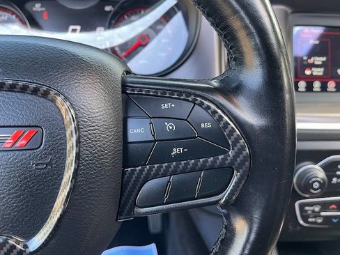 Used 2020 Dodge Charger SXT w/ Blacktop Package image 15