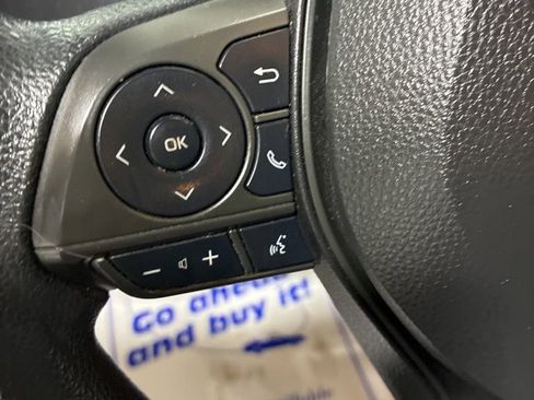 Used 2022 Toyota Corolla LE image 13