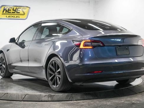Used 2020 Tesla Model 3 RWD image 4