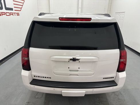 Used 2019 Chevrolet Suburban Premier image 12
