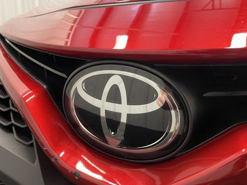 Used 2023 Toyota Camry SE FWD image 7