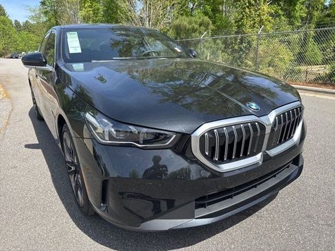 Certified 2026 BMW 530i w/ Premium Package image 3