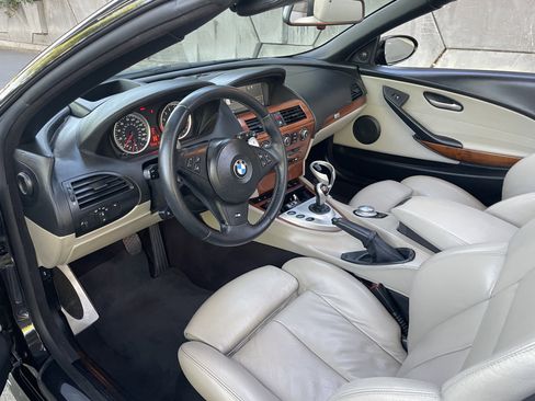 Used 2007 BMW M6 Convertible image 11