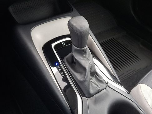 Certified 2024 Toyota Corolla LE w/ LE Convenience Package image 16