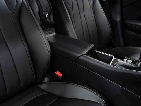 Certified 2025 Acura ADX FWD image 30