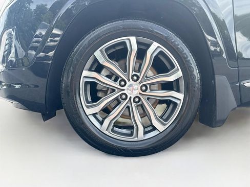 Used 2018 GMC Terrain Denali w/ Advanced Safety Package AWD/4WD image 38