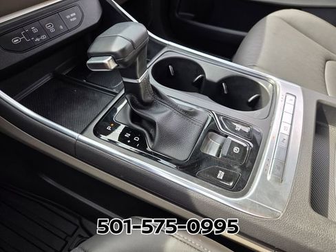 Used 2026 Kia Carnival EX FWD image 28