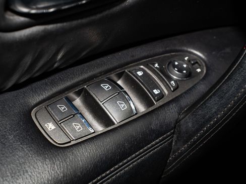 Used 2023 Nissan Armada SL w/ Midnight Edition Package image 29