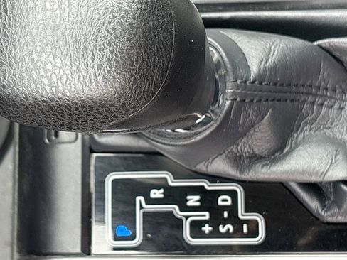 Used 2021 Toyota Tacoma SR5 RWD image 17