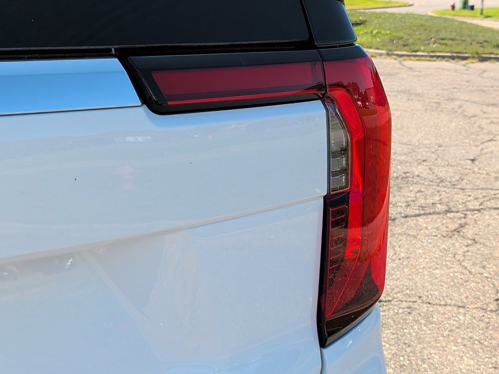 New 2026 GMC Yukon Elevation w/ Elevation Premium Package AWD/4WD image 48