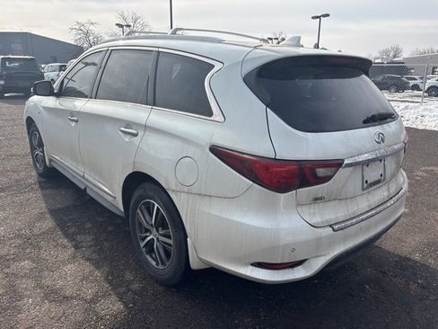 Used 2019 INFINITI QX60 Luxe w/ Essential Package image 7