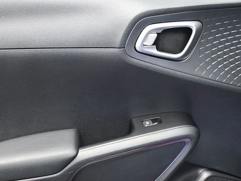 Used 2020 Kia Soul GT-Line FWD image 14