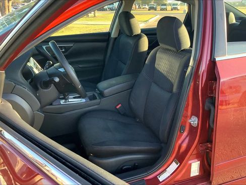 Used 2017 Nissan Altima 2.5 S w/ Power Driver Seat Package FWD image 8