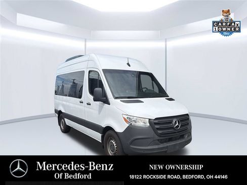 Used 2024 Mercedes-Benz Sprinter 2500 image 3