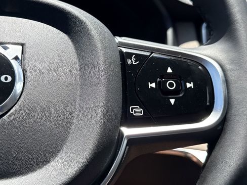 New 2026 Volvo XC90 B6 Core w/ Protection Package image 25