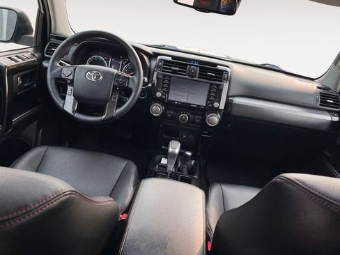Used 2020 Toyota 4Runner TRD Off-Road Premium w/ Moonroof Package AWD/4WD image 10