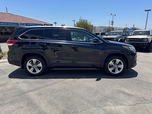 Used 2018 Toyota Highlander Limited AWD/4WD image 6