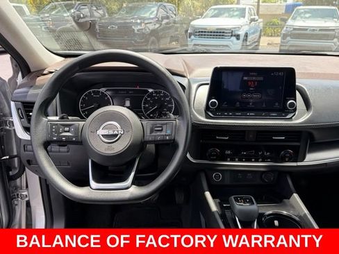 Used 2023 Nissan Rogue SV FWD image 17