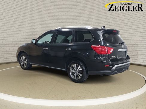 Used 2020 Nissan Pathfinder SV image 7