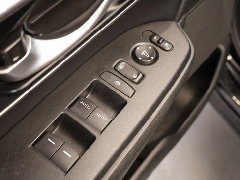 Used 2021 Honda CR-V EX-L image 11