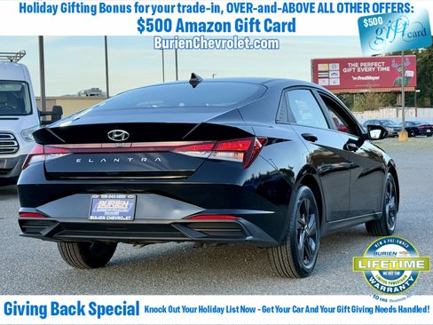 Used 2022 Hyundai Elantra SEL w/ Cargo Package image 5