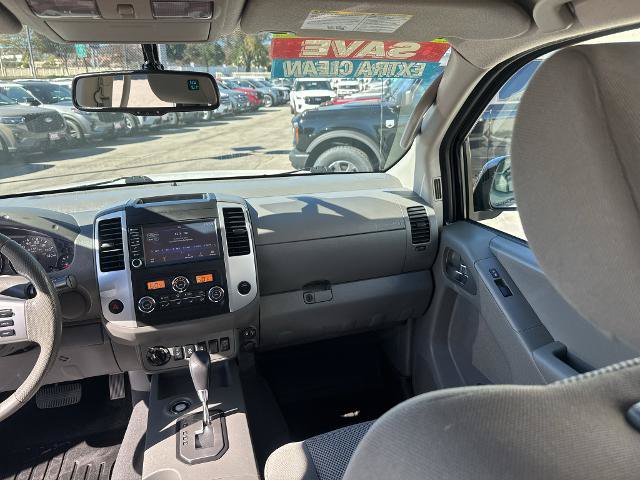 Used 2021 Nissan Frontier SV w/ Midnight Edition Floor Mats AWD/4WD image 21