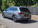 Used 2022 Volkswagen Tiguan SE image 3