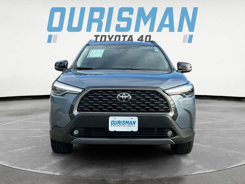 Certified 2025 Toyota Corolla Cross XLE image 1