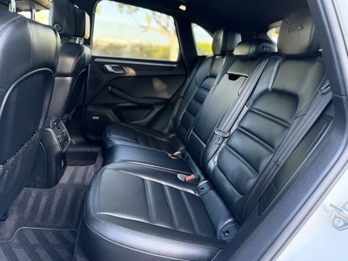 Used 2021 Porsche Macan GTS w/ Premium Package Plus (PF9) AWD/4WD image 19