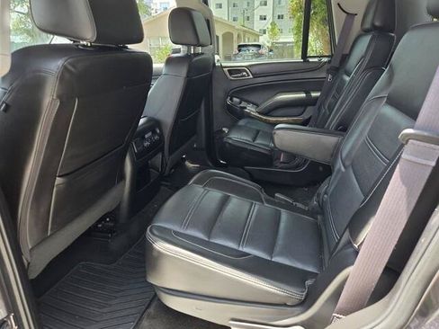 Used 2017 GMC Yukon Denali RWD image 16
