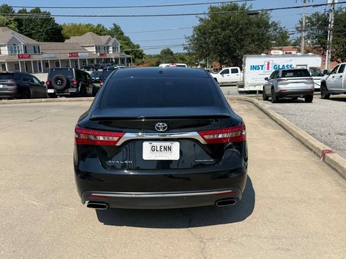 Used 2018 Toyota Avalon Touring w/ All Weather Liner Package FWD image 7