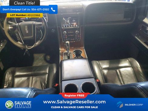 Used 2016 Lincoln Navigator Select RWD image 11
