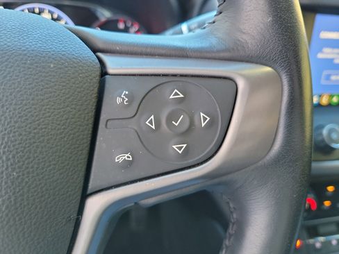 Used 2022 GMC Acadia AT4 w/ Technology Package image 29