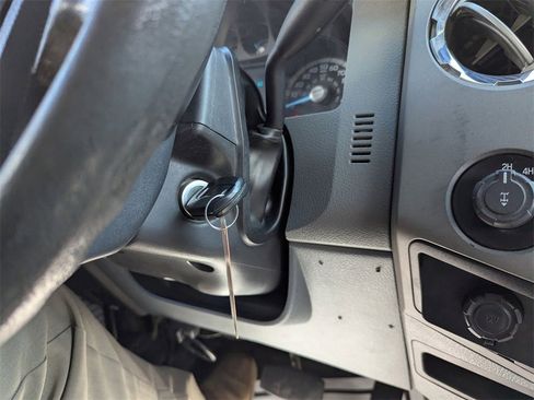 Used 2012 Ford F250 XLT w/ Advanced Security Group image 18