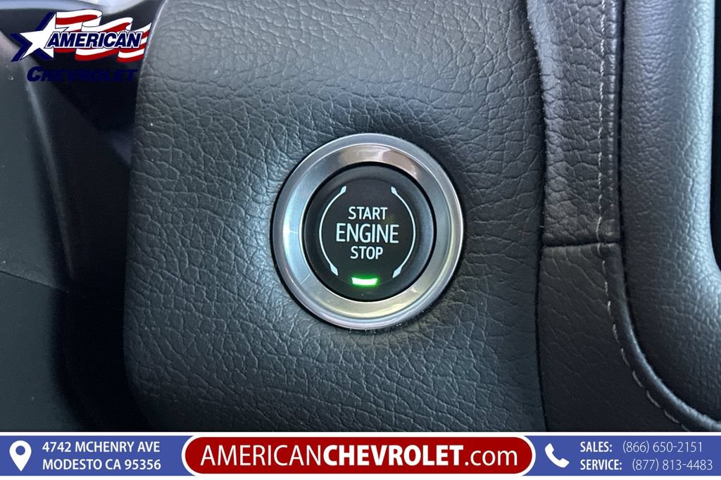 Used 2023 GMC Yukon Denali AWD/4WD image 32