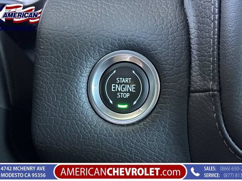 Used 2023 GMC Yukon Denali AWD/4WD image 32