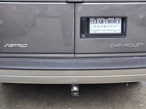 Used 2005 Chevrolet Astro Passenger w/ LS Preferred Equipment Group image 23