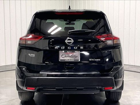 Used 2024 Nissan Rogue SV AWD/4WD image 4