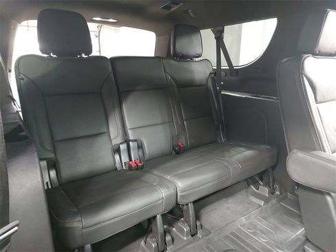 Used 2021 Chevrolet Suburban High Country image 15