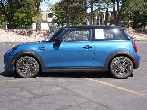 Used 2023 MINI Cooper SE FWD image 2