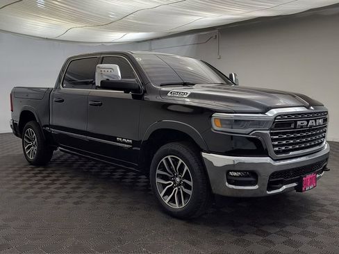 Used 2025 RAM 1500 Limited w/ Trailer Tow Group AWD/4WD image 7