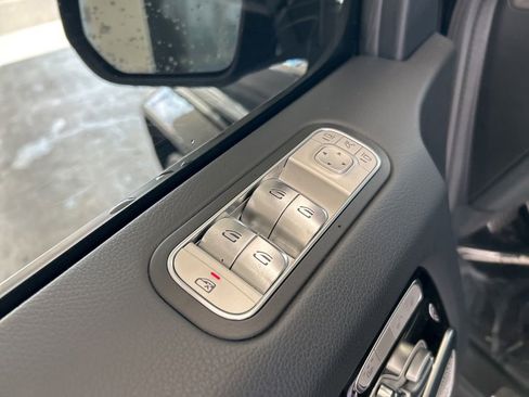 Used 2025 Mercedes-Benz G 63 AMG 4MATIC image 44