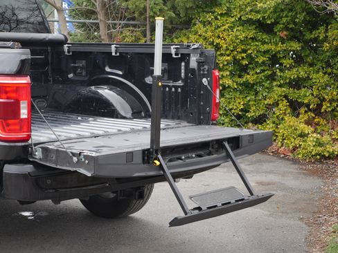 Certified 2021 Ford F150 XLT w/ Equipment Group 301A Mid image 20