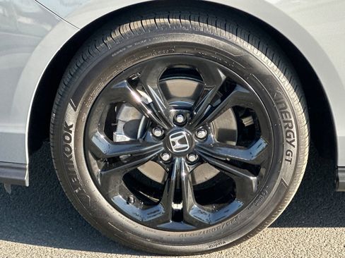 Used 2025 Honda Accord SE image 25