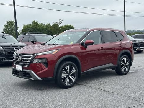 Certified 2024 Nissan Rogue SL w/ SL Premium Package AWD/4WD image 3
