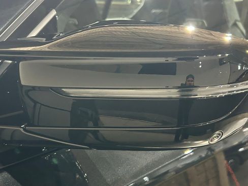 Used 2026 BMW M3 Competition AWD/4WD image 17