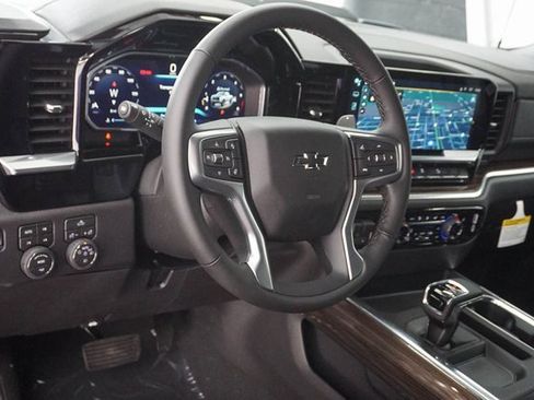 New 2026 Chevrolet Silverado 1500 LT Trail Boss w/ LPO, Dark Essentials Package image 12