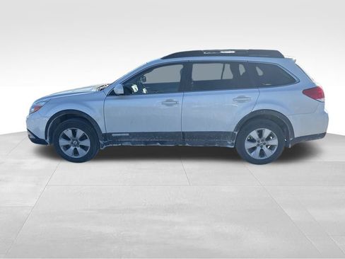 Used 2012 Subaru Outback 2.5i Limited image 2