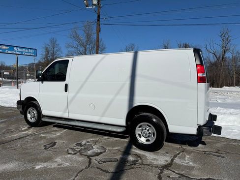 Used 2024 Chevrolet Express 2500 w/ Driver Convenience Package image 9