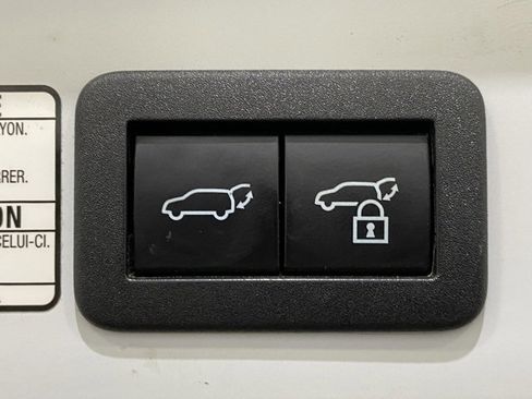 Certified 2023 Toyota Corolla Cross XLE w/ Convenience Package image 13